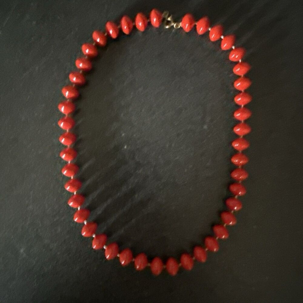 Vintage Red Acrylic bead Individually knotted Necklace Choker Barrel clasp Twee